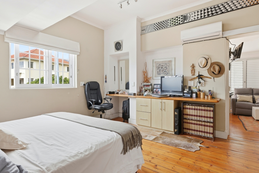 4 Bedroom Property for Sale in Tamboerskloof Western Cape